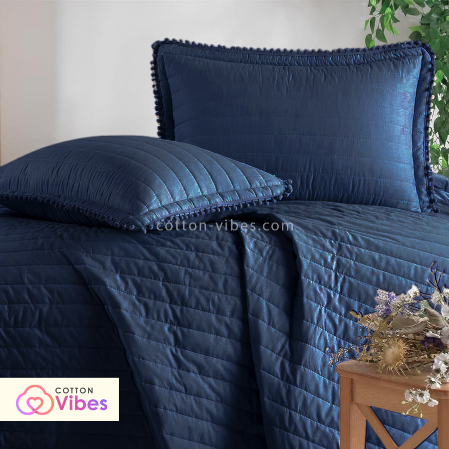 Quilted Summer Cotton Coverlet with Pillowcases – Navy