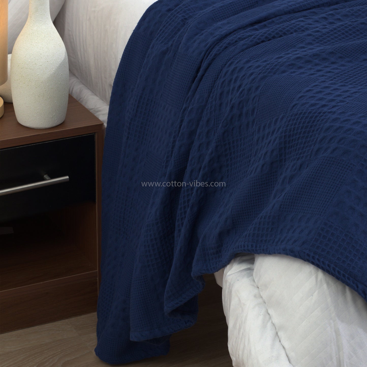 100% Egyptian Cotton Pique Coverlet - Navy