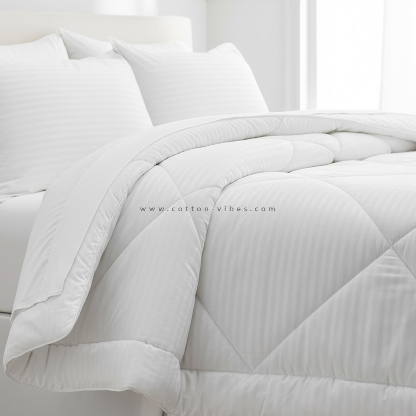 Luxury Hotel Striped Cotton Duvet with Pillowcases - White