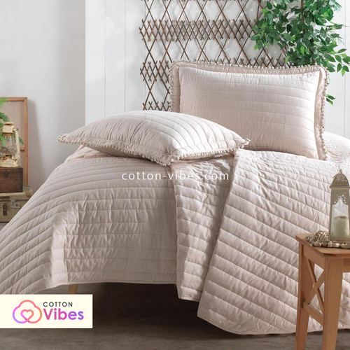 Quilted Summer Cotton Coverlet with Pillowcases – Offwhite